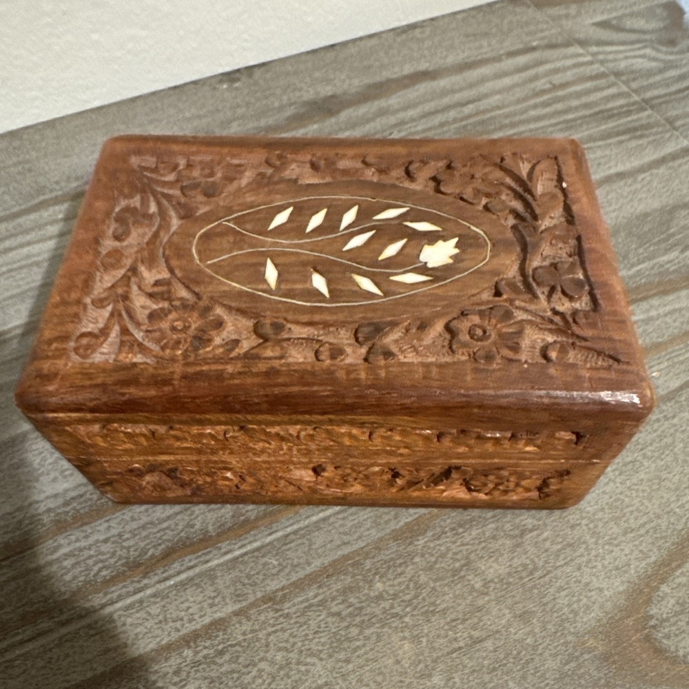 Vintage Wood Hand Carved Floral Inlay Hinged Jewelry Trinket Box India